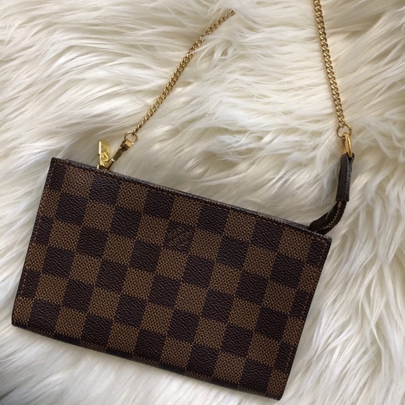 Louis Vuitton Handbags - Louis Vuitton Damier Pochette